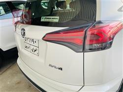 تۆیۆتا ڕاڤ 4